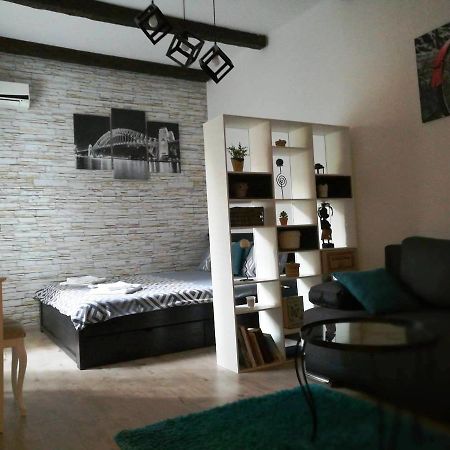 Saramala Apartment Белград Екстериор снимка