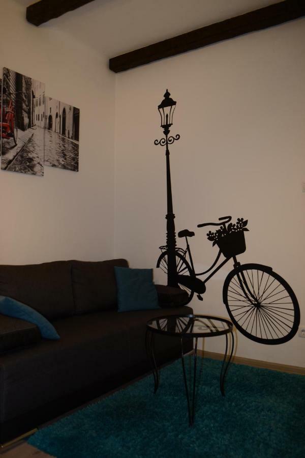 Saramala Apartment Белград Екстериор снимка